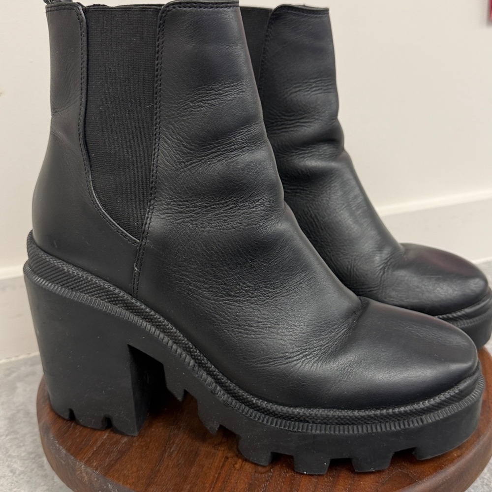 Steve Madden sz 9 Black‎ RoxieChunky Heel Ankle Boots